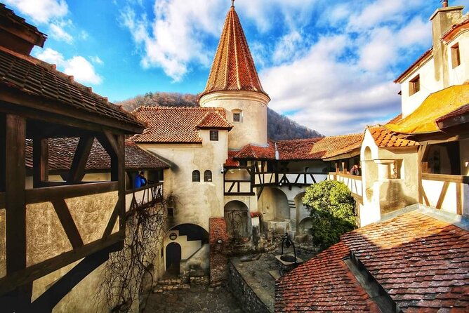 targoviste-and-bran-castle-day-tour-from-bucharest-dropoff-brasov