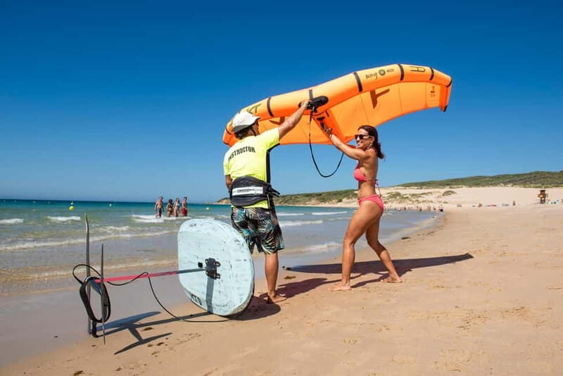 Tarifa, Cadiz: Wingfoil lessons for all levels. Children and adults - Key Points