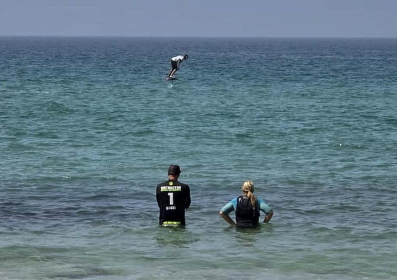 Tarifa: E-Foiling Lesson with Instructor - The Role of the Instructor and Equipment
