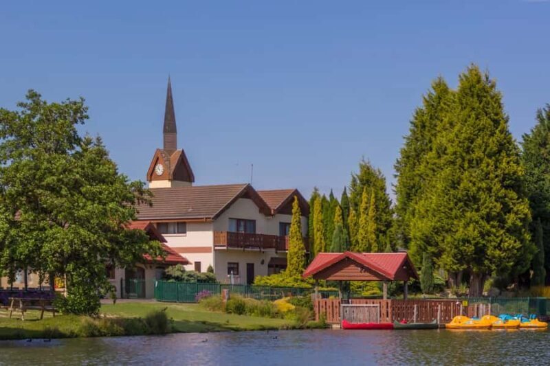 Tasmanias Cataract Gorge & Lavender Day - Key Points