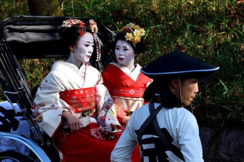 taste-local-eats-in-gion-friendly-food-tour-limited-price