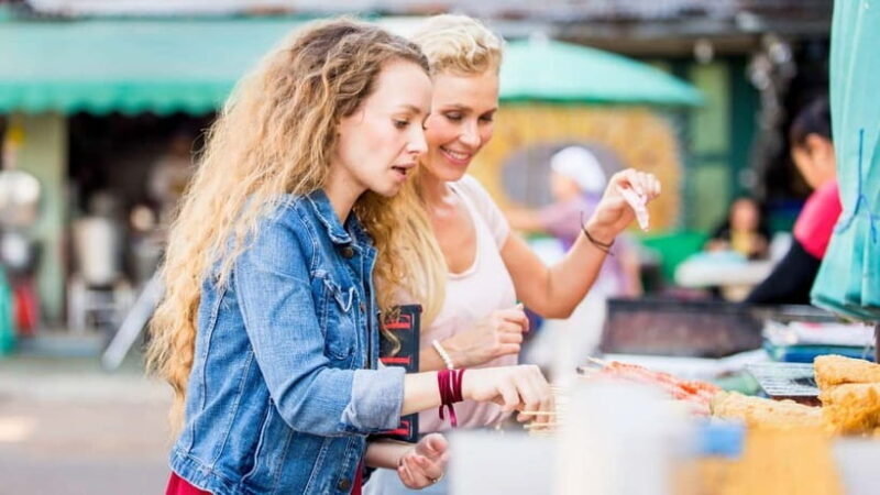 Taste of Bangkok: Michelin Guide Streetfood Small Group Tour - Key Points