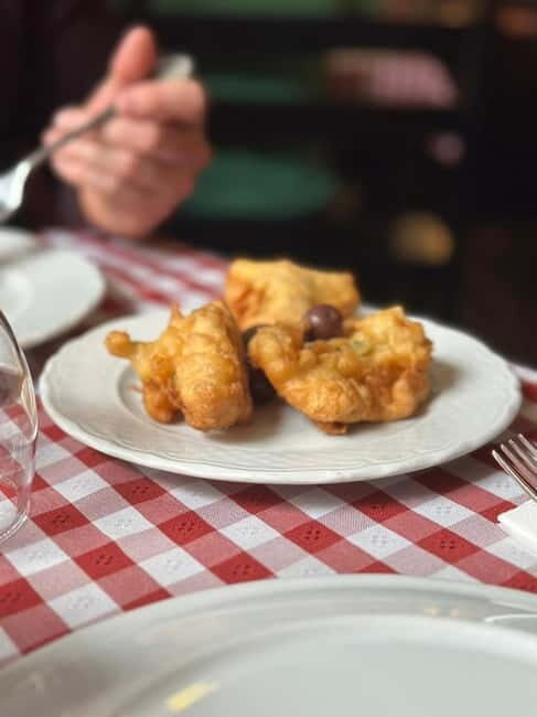 Taste of Porto: The Ultimate Full Meal Portuguese Food Tour - Who Should Consider This Tour?