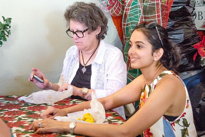 taste-of-twin-city-food-tour-with-vi-food-tours
