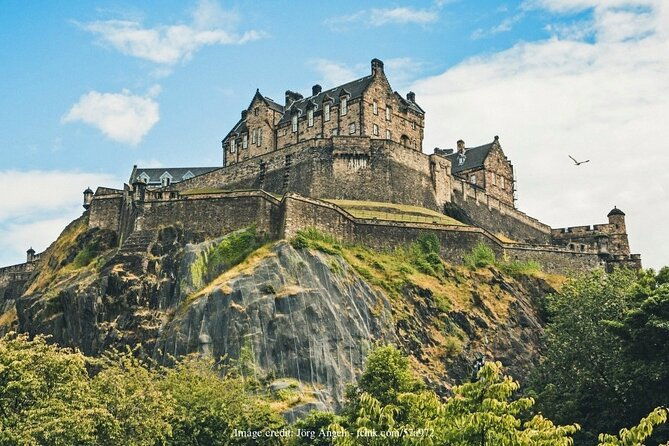 taste-the-best-scottish-ales-rose-street-private-pub-tour