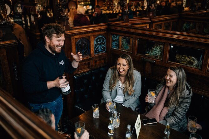 taste-tour-guided-gin-tour-in-belfast