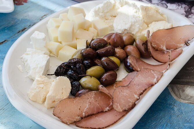 tastes-and-traditions-of-mykonos-with-lunch
