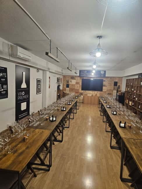 Tasting 3 glasses of wine + 3 tapas - Why This Tasting Delivers Value
