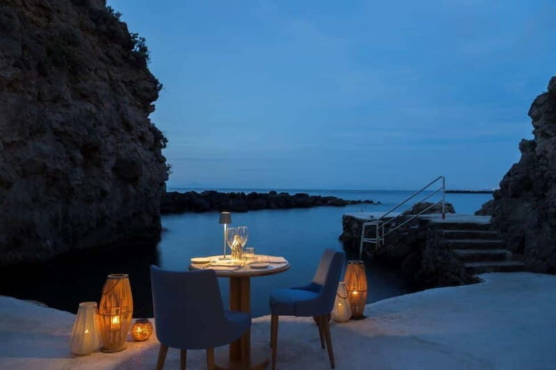 Tasting dinner by the sea with exclusive use of the bay - An Unforgettable Dining Experience by the Sea