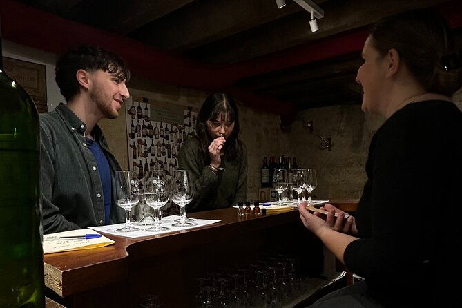 tasting-of-bordeaux-white-wines-wine-and-cheese-pairing