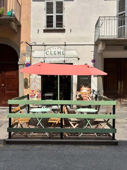 Tasting of Calabrian Friselle, historic pizzas, and Italian wines in Turin - A Deeper Look at the Experience  