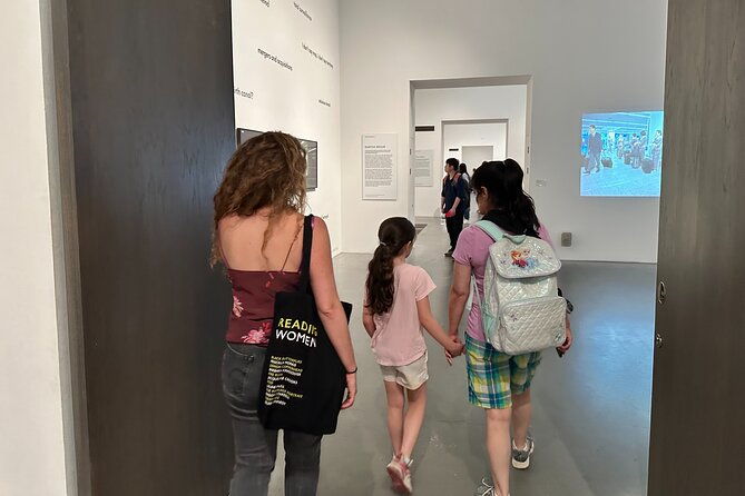 tate-modern-art-gallery-private-guided-tour-for-kids-families-in-london