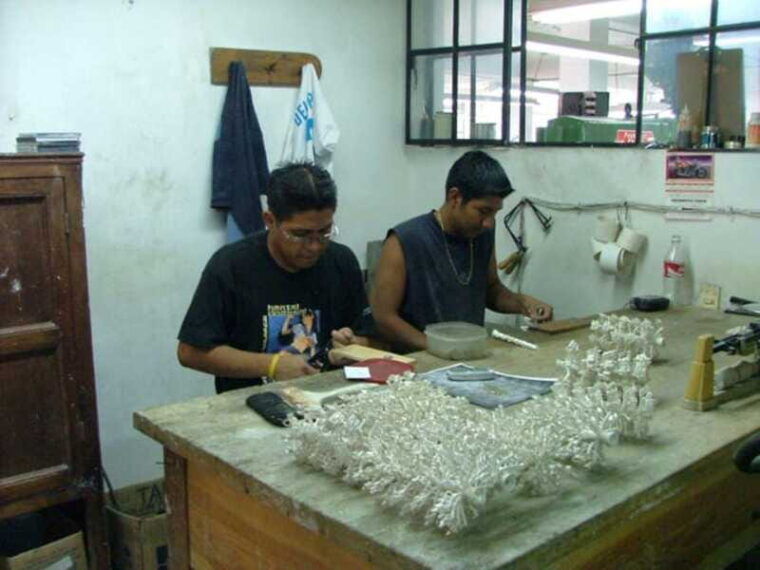 taxco-visit-a-taxquena-silversmiths-workshop