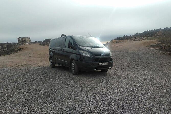 Taxi airport from Marrakech to medina and city tour - The Overall Value