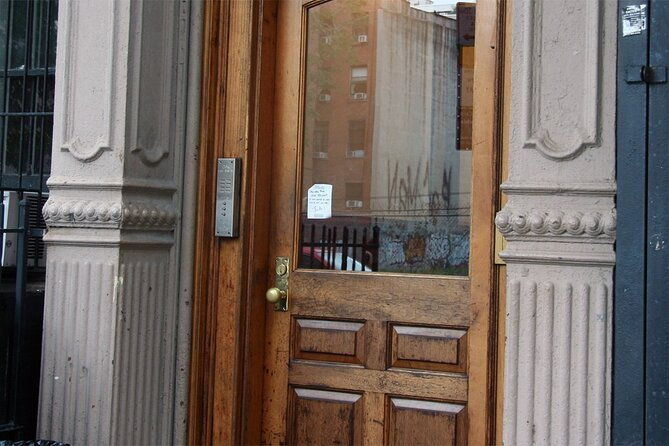 taxi-driver-movie-locations-on-private-tour-in-new-york-city