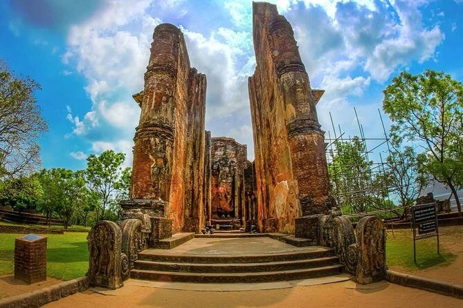 Taxi From Anuradhapura to Airport / Colombo (Private) - In-Depth Review of the Transfer Experience