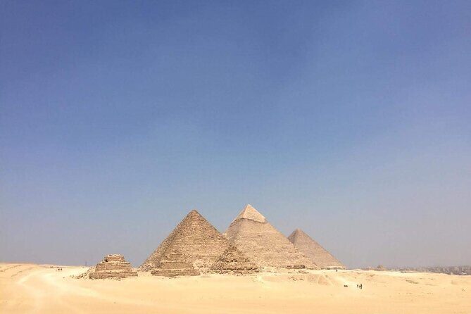 Taxi from the airport to The pyramids of Giza - Introduction