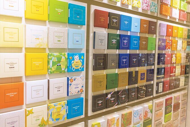 Taxi Tour (4+):Smelt Fishing, Strawberry Picking & ROYCE Factory - Key Points