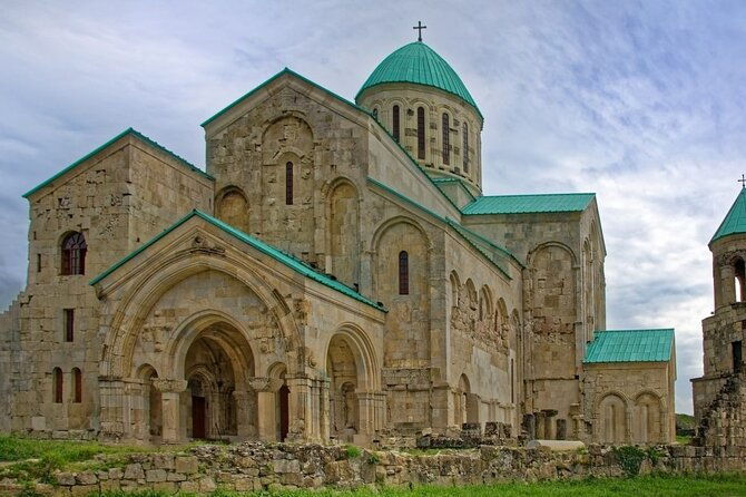 tbilisi-airport-transfers-tbilisi-city-to-tbilisi-airport-tbs-in-standard-car