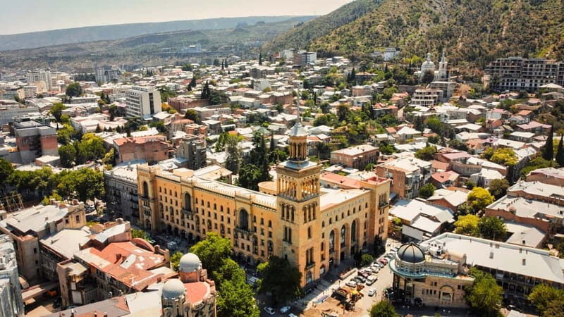 Tbilisi: Alternative Guided Walking Tour with Wine & Snacks - The Bottom Line: Who Should Take This Tour?