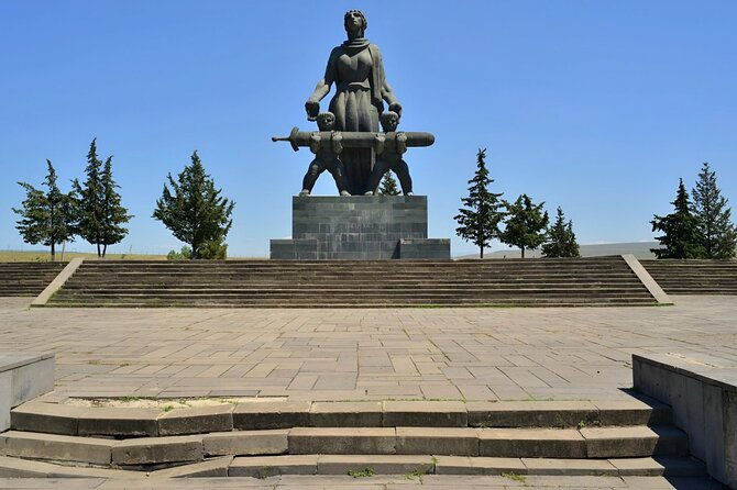 tbilisi-armenia-group-day-tour-with-guide