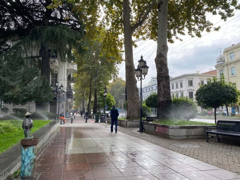 Tbilisi: Central Parks and Beautiful Cafes with 5 Tastings - The Charm of Local Cafes & Tastings