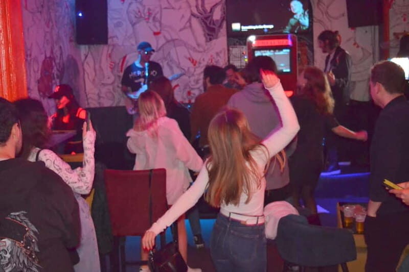Tbilisi: City Pub Crawl with welcome shots in game format - FAQ
