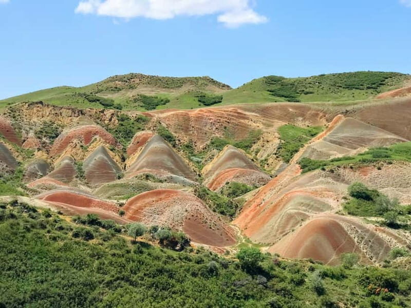 Tbilisi: David Gareji & Real Rainbow Mountains 4WD + Hike - Discovering Georgia’s Offbeat Wonders