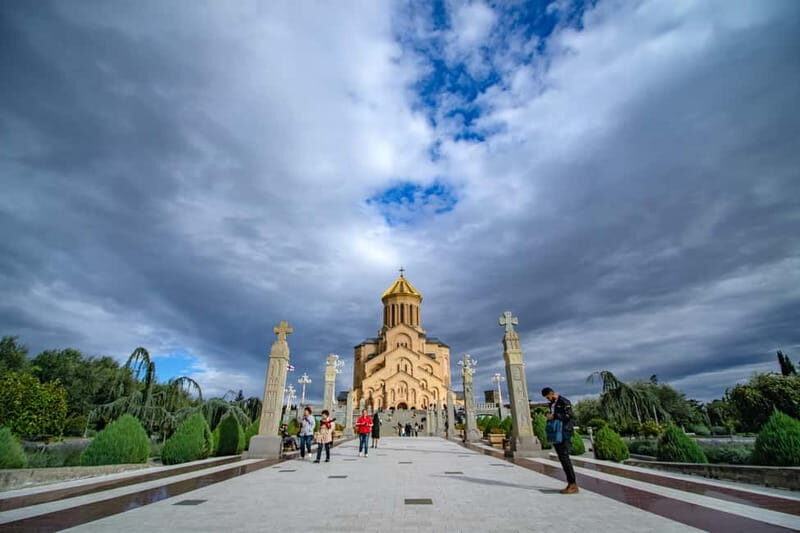 Tbilisi: Holy Trinity Cathedral Express Guided Tour - Tbilisi: Holy Trinity Cathedral Express Guided Tour
