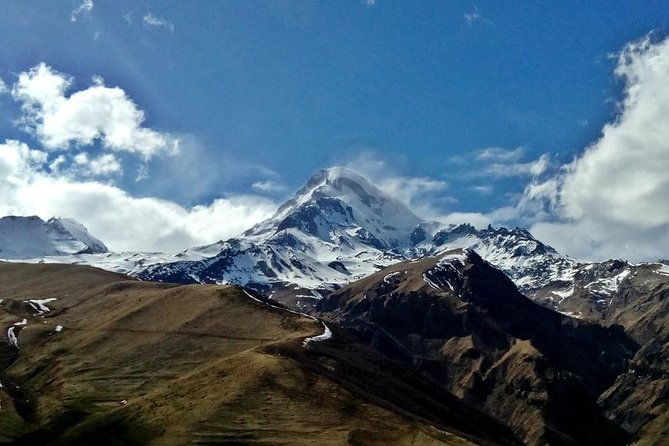 tbilisi-kazbegi-shared-transfer