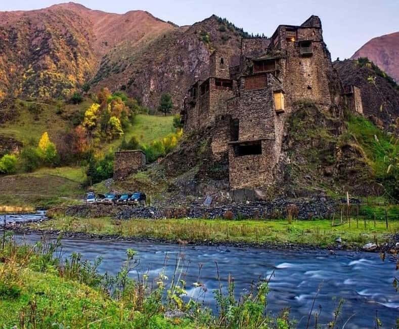 Tbilisi: Khevsureti Land of Legends Tour to Shatili-day tour - Exploring the Ananuri Fortress Complex