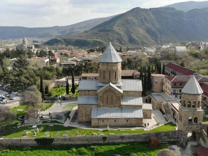 Tbilisi: Mtskheta, Jvari, Svetitskhoveli, & Samtavro Tour - Discovering Mtskheta: Georgia’s Spiritual Center