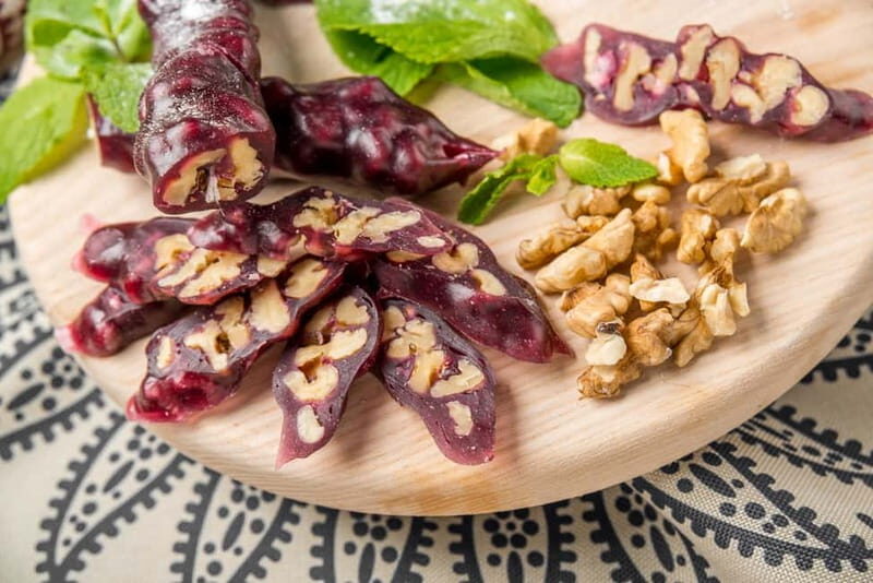 Tbilisi: Old & New City Guided Tour with 15 Tastings & Wine - Who Should Join?