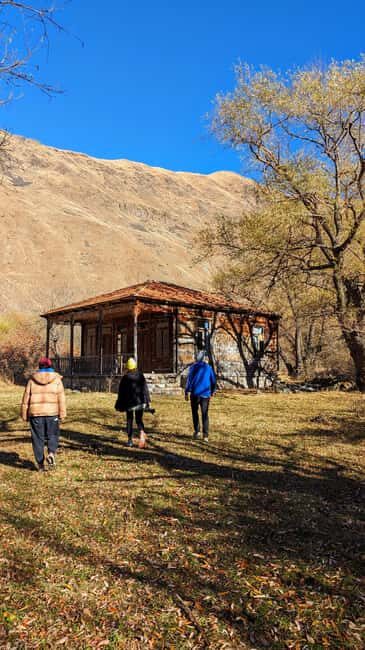 Tbilisi: One day Eco tour to Kazbegi by electric car - Key Points