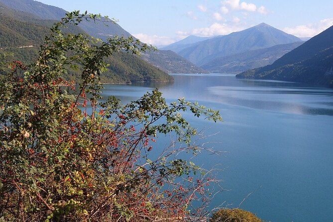 tbilisi-to-kazbegi-gudauri-and-ananuri-day-tour