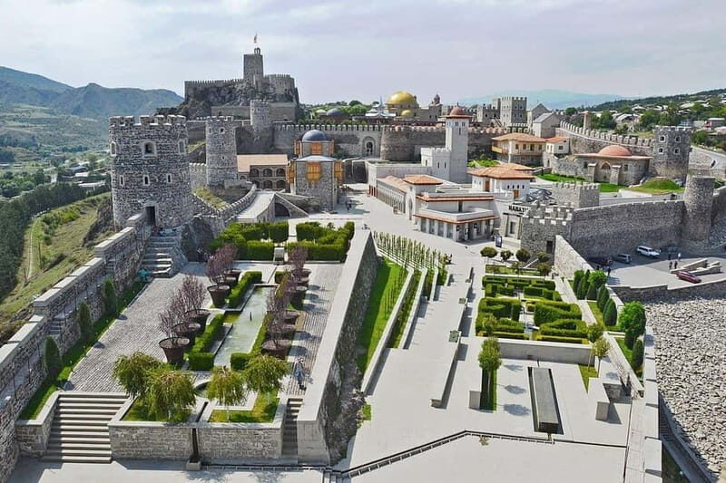 Tbilisi: Vardzia, Rabati and Borjomi Shared Guided Day Trip - What Reviewers Say
