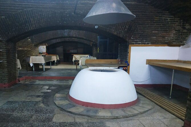 tbilisi-walking-tour-with-cable-car-wine-tasting-bread-bite