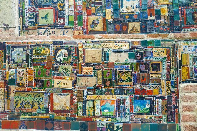 tbilisi-walking-tour-with-cable-car-wine-tasting-bread-bite