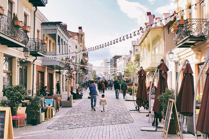 tbilisi-with-all-its-glory-and-originality-group-walking-tour-2