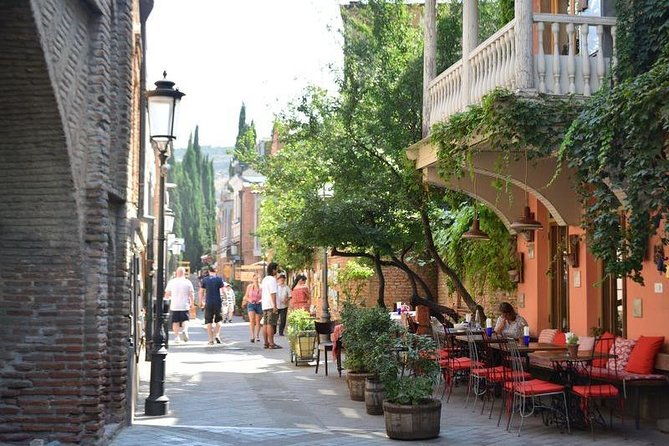 tbilisi-with-all-its-glory-and-originality-group-walking-tour