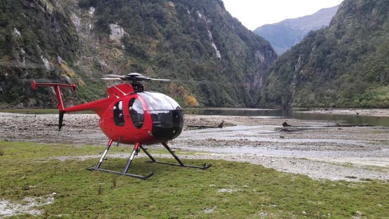 Te Anau: Hidden Lakes and Mountains - The Second Stop: An Alpine Lake