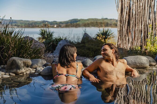 Te Puia and Polynesian Spa Day Tour from Auckland - FAQs