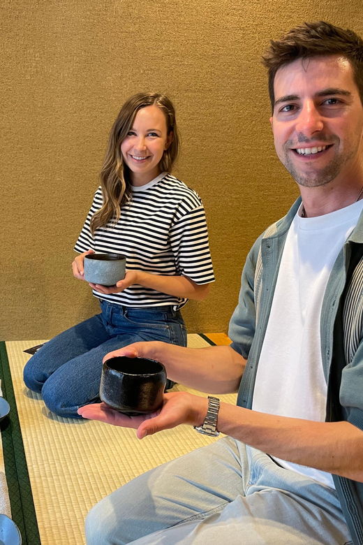 tea-ceremony-experience-in-a-private-tea-room-in-shibuya