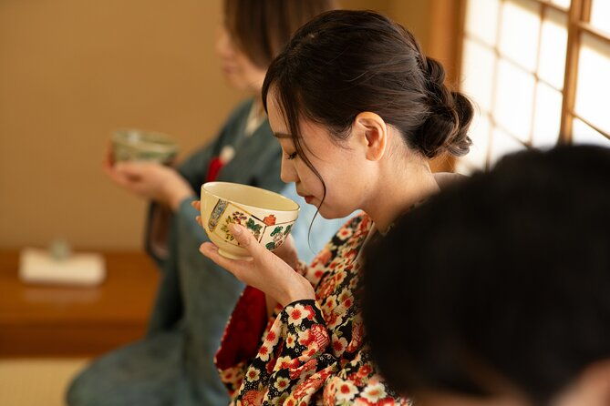 tea-ceremony-experience-in-the-sheraton-miyako-hotel-osaka