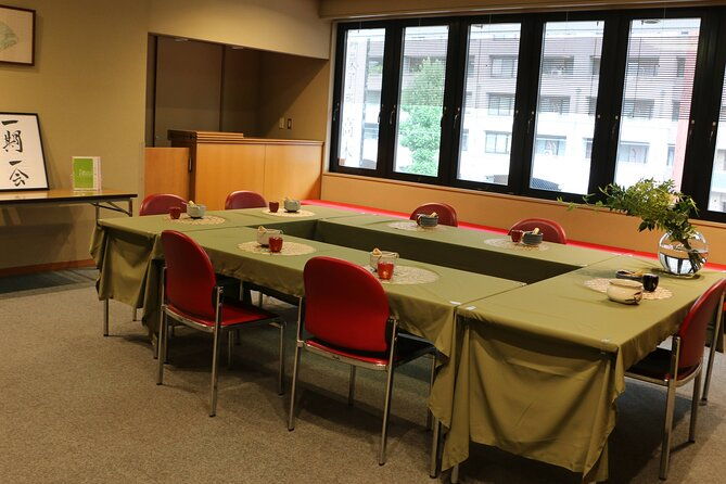tea-ceremony-experience-near-atomic-bomb-dome-in-hiroshima