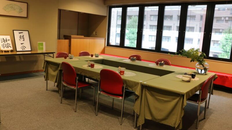 tea-ceremony-experience-near-atomic-bomb-dome