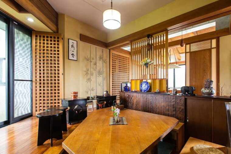 tea-ceremony-experience-with-simple-kimono-in-okinawa-2