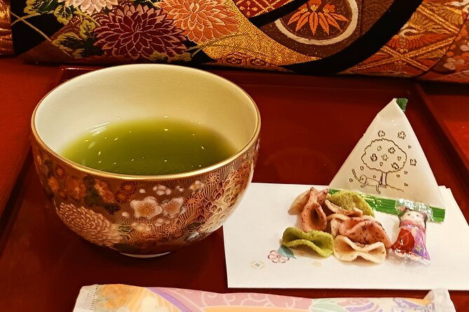 tea-ceremony-with-japanese-harp-performance-in-kyoto