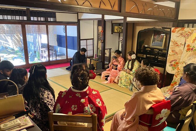 tea-ceremony-zen-meditation-in-kyoto-samurai-housemixed-group