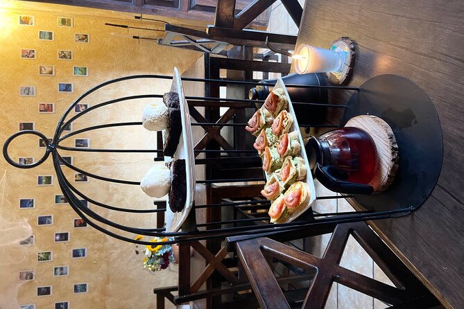 tea-party-at-the-fantasy-cafe-and-potions-bar-el-alquimista